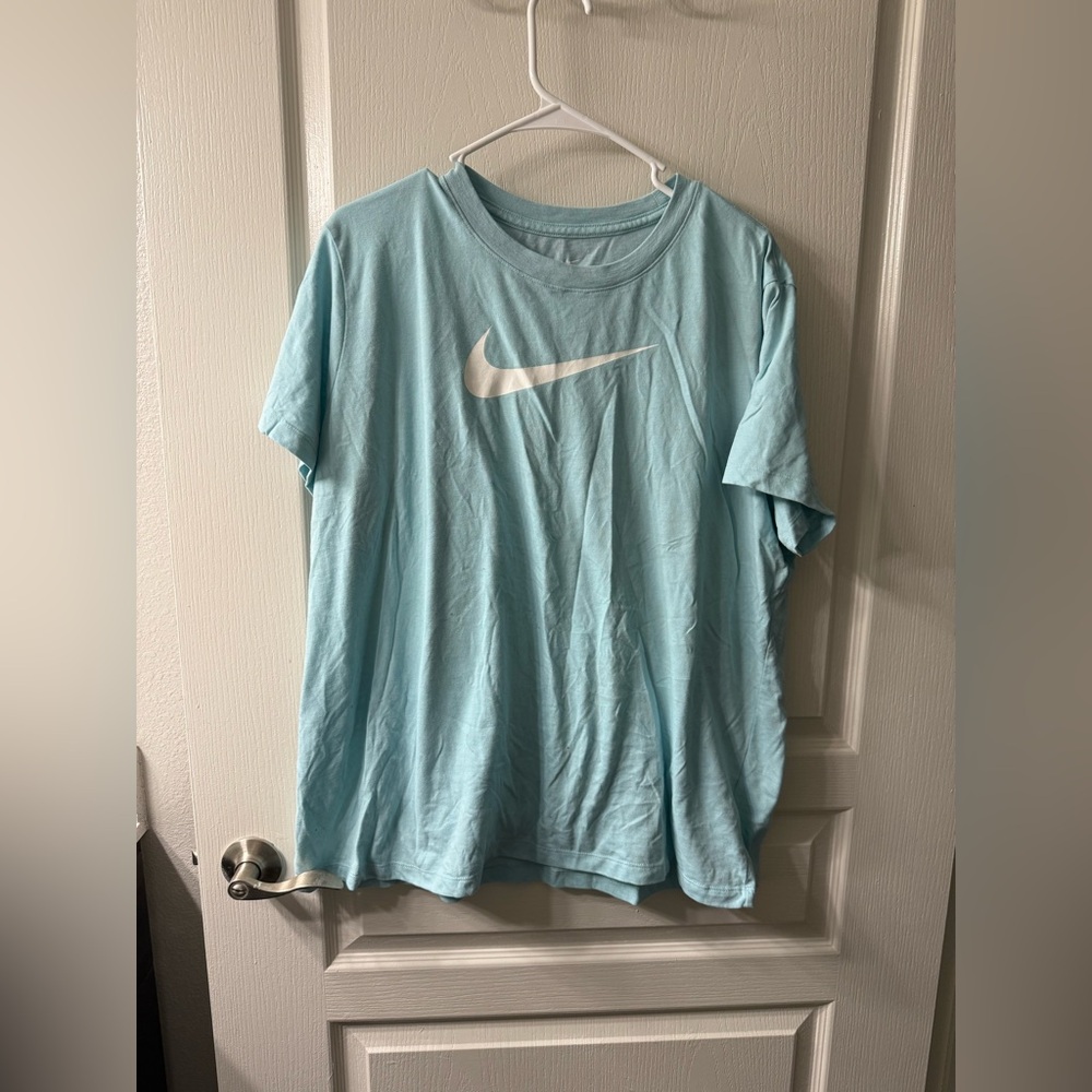 Nike XXL blue dri-fit tshirt